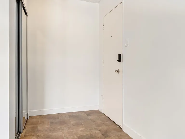 1015 Cameron Ave SW — Photo 36