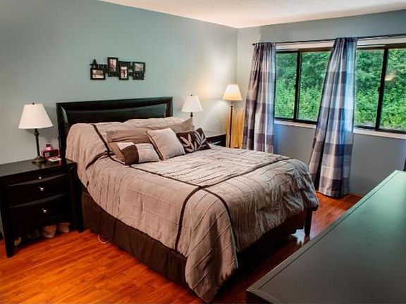 5th image of 330 River Woods Ln