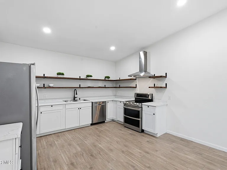 536 James St #B — Photo 8