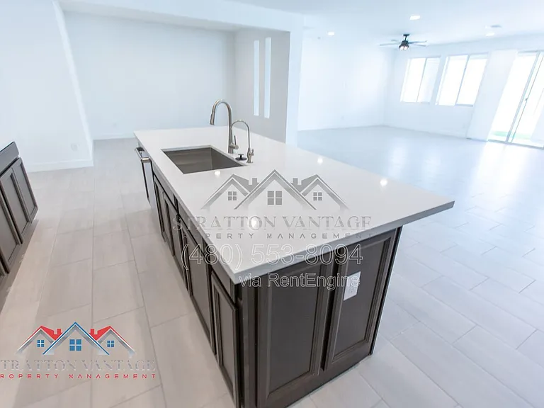 14250 W Soft Wind Dr — Photo 25