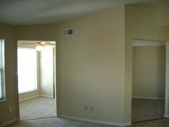 Den/Sunroom