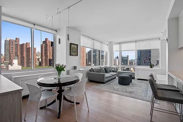 1st image of 389 E 89th St APT 14G