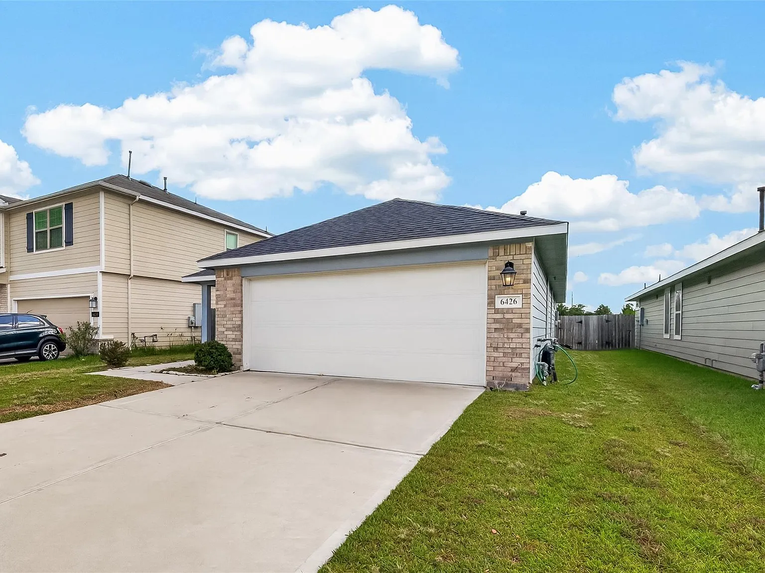 3 bed, 2.0 bath, 1590 sqft, $2,200 — Photo 4