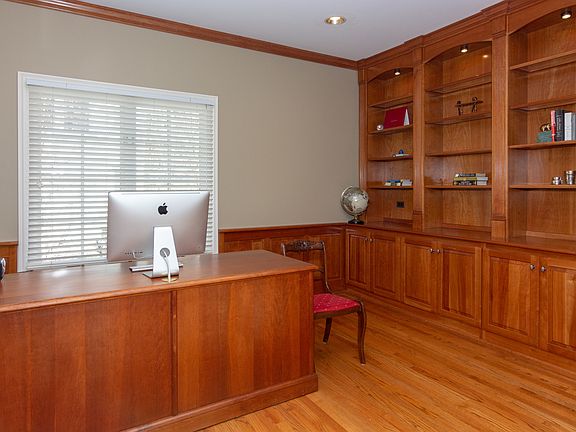 5th image of 213 N Elm St
