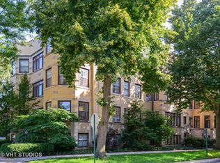131 Kedzie Ave #1W, Evanston, IL 60202