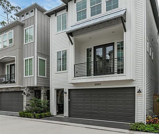 3rd image of 10907 Upland Retreat Dr