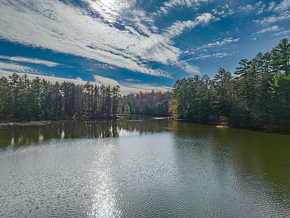 5th image of 1529 Dam Rd