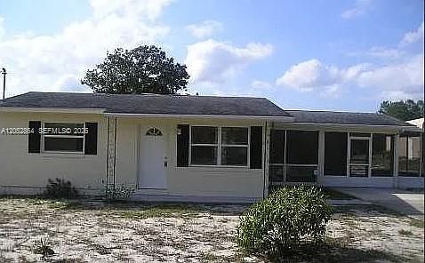 1st image of 124 Hallmark Ave