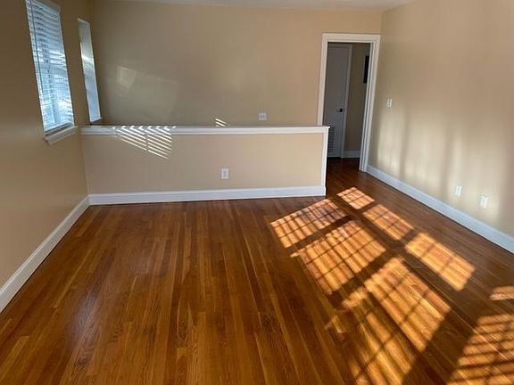 3rd image of 2303 Park St
