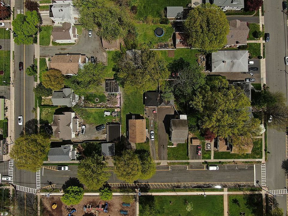 2nd image of 6 Osborn Ave