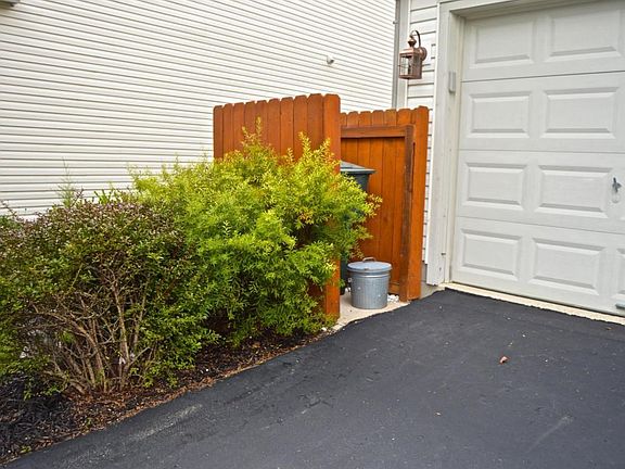3rd image of 2988 Moyer Ln