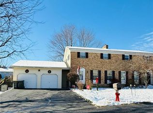 5016 Shawnee Blvd, Schnecksville, PA 18078