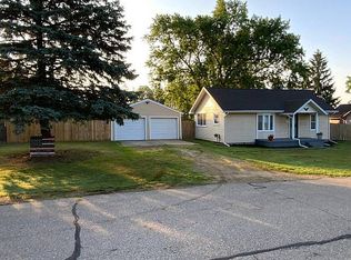 1803 Guenther Ave, Lansing, MI 48917