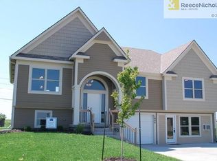610 19th Ave, Greenwood, MO 64034