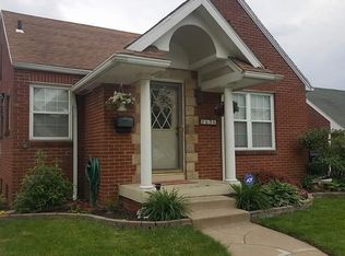 636 Sylvandale Ave, Oregon, OH