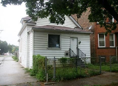 4th image of 120 N Leamington Ave
