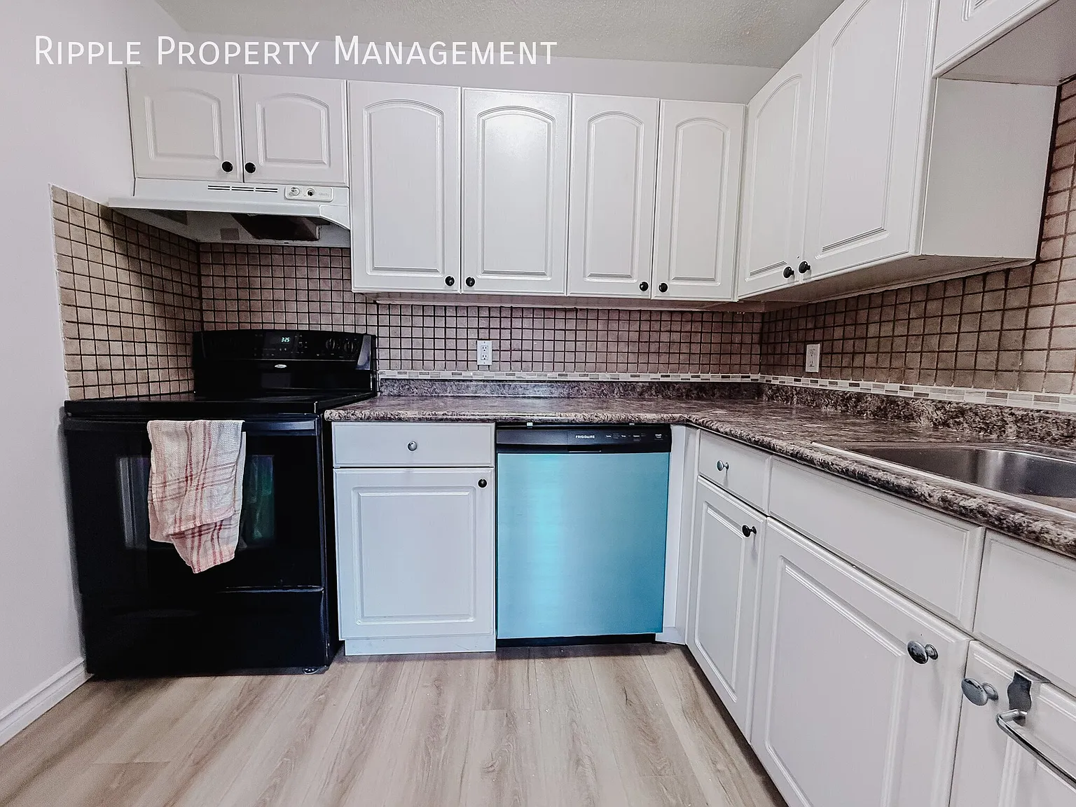 2 bed, 1.0 bath, 1067 sqft, $1,550 — Photo 1