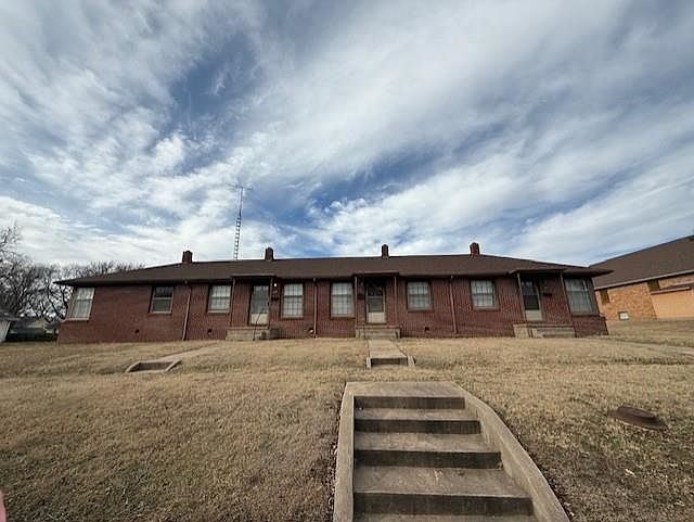 1st image of 206 N Olive St