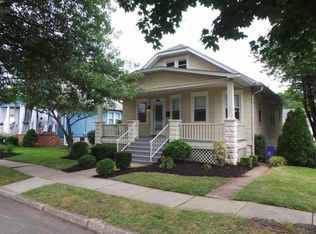 427 W 4th St, Florence, NJ 08518