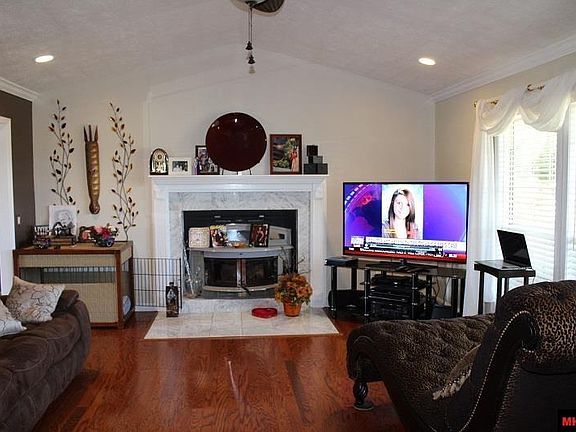 4th image of 195 Teresa Ln