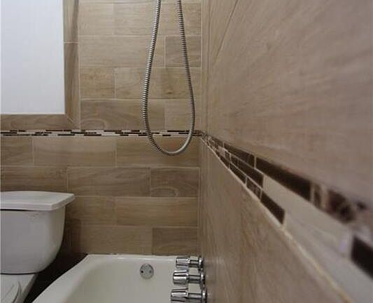 5th image of 404 Riverdale Ave #D
