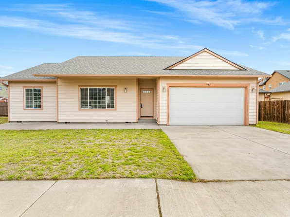 1198 NW Peony Ln, Prineville, OR 97754
