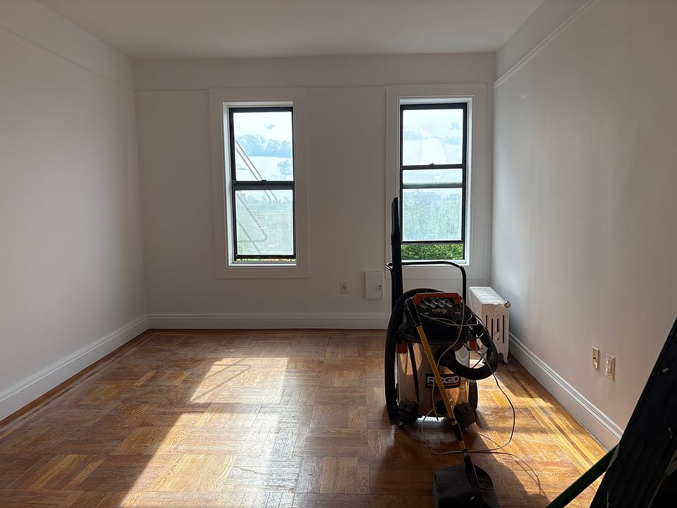1st image of 2860 Buhre Ave APT 5T