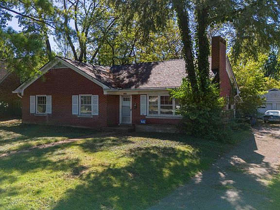 2nd image of 556 Fairfield Dr