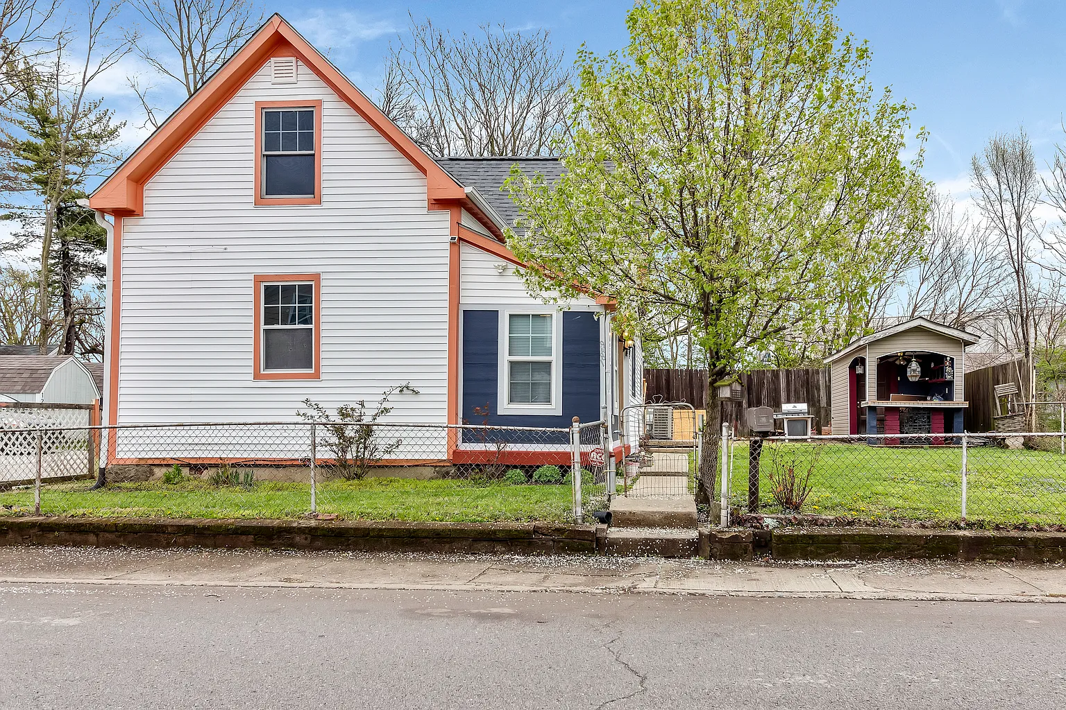 1849 Sugar Grove Ave photo 1