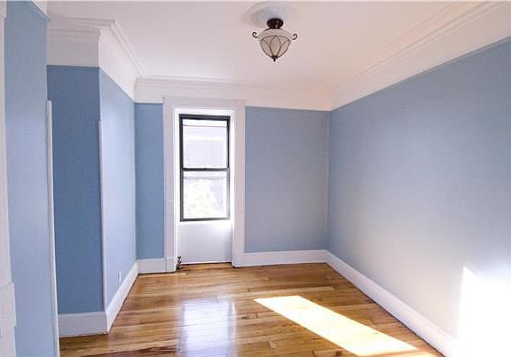4th image of 393 Lewis Ave APT 4
