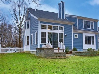 19 Hospital Rd #19, Medfield, MA, 02052