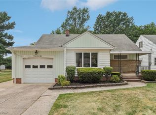 2250 Green Ridge Dr, Wickliffe, OH 44092