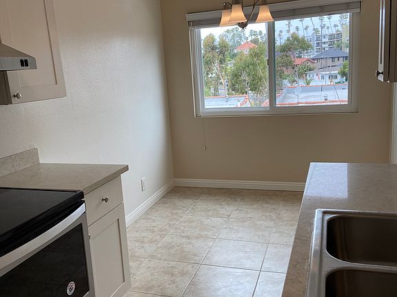 5th image of 185 Quincy Ave Unit 403