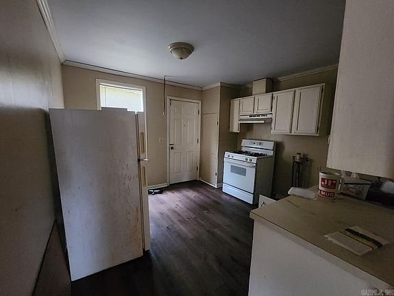 5th image of 1417 Emmett St