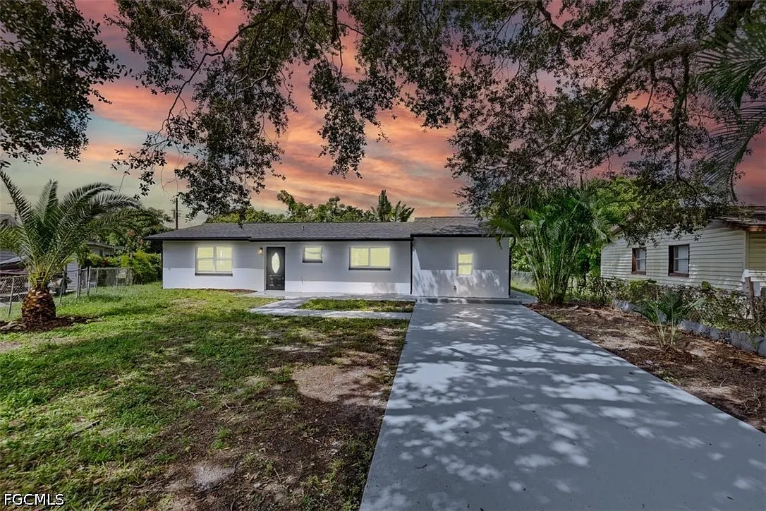 1 bed, 1.0 bath, 275 sqft, $900 — Photo 1