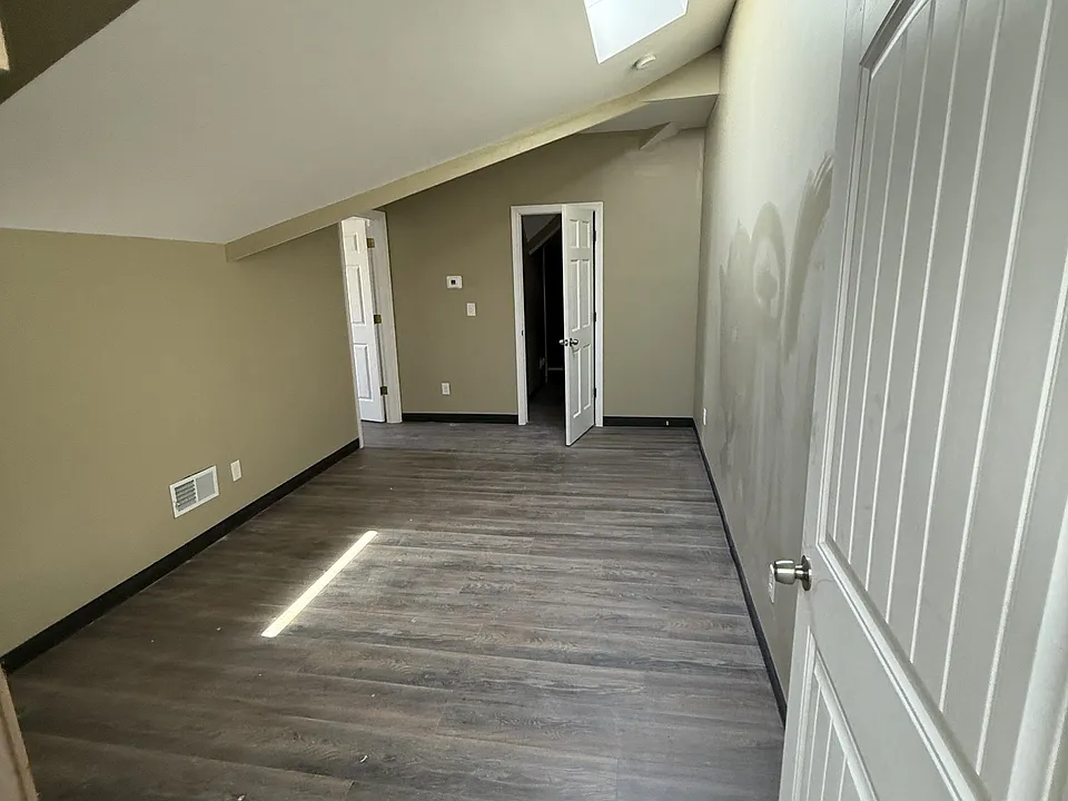25 S Tuxedo St