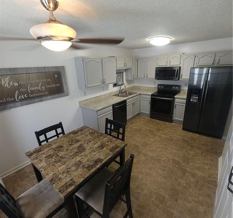 2nd image of 311 Town Pointe Way