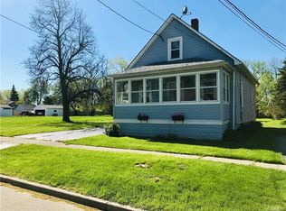 36 Hinchey Ave, Lancaster, NY 14086