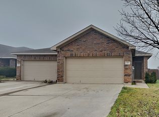457 Canvas Ct, Crowley, TX 76036