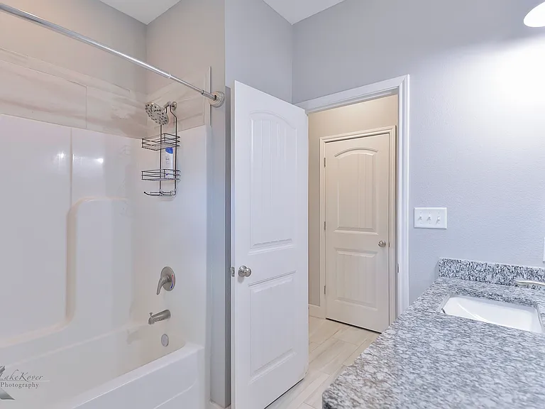 3126 Oakley St — Photo 21