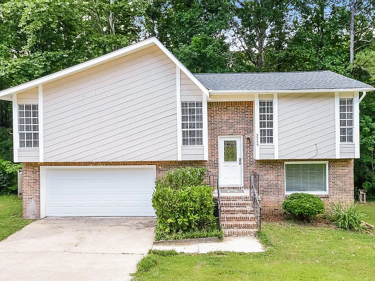 5249 Dresden Rd — Photo 1
