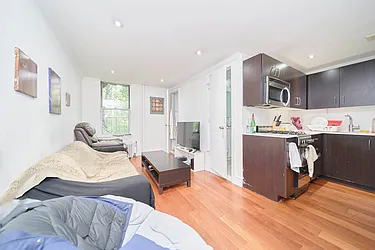 Rented by Living New York