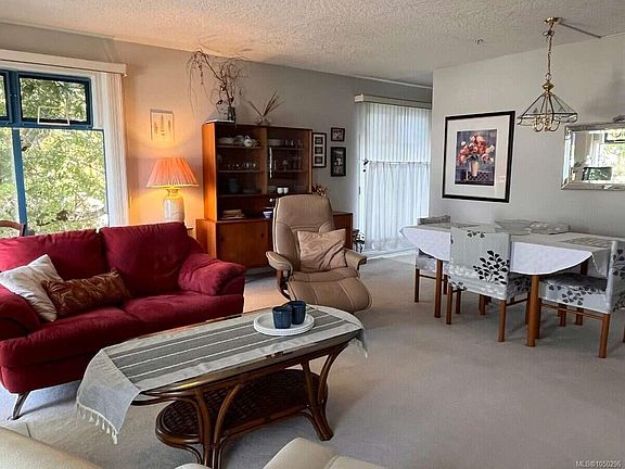 5th image of 1063 Southgate St #402