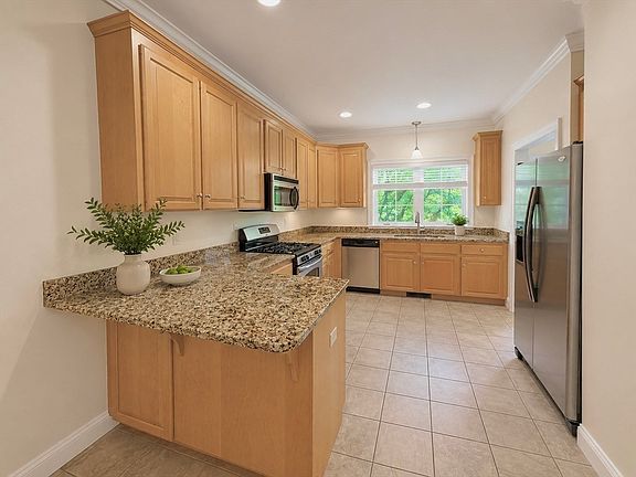 4th image of 45 Meetinghouse Rd #45