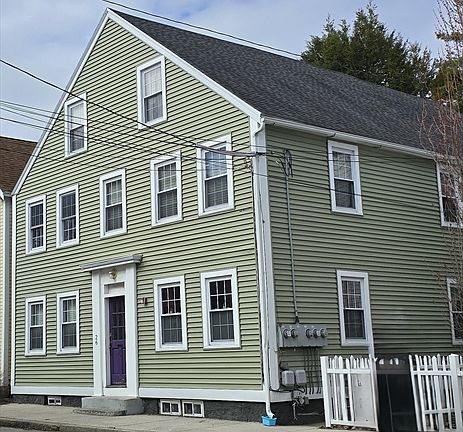 2nd image of 26 Essex St #2