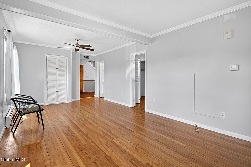 4th image of 9 Atlantic Avenue