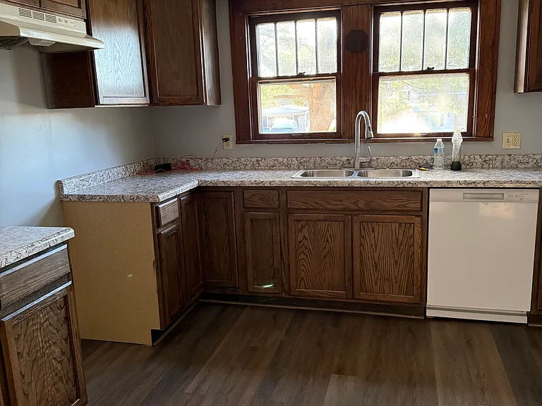 3560 Waterloo Rd #F — Photo 16