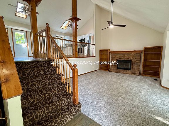 3rd image of 1100 NE Ball Dr