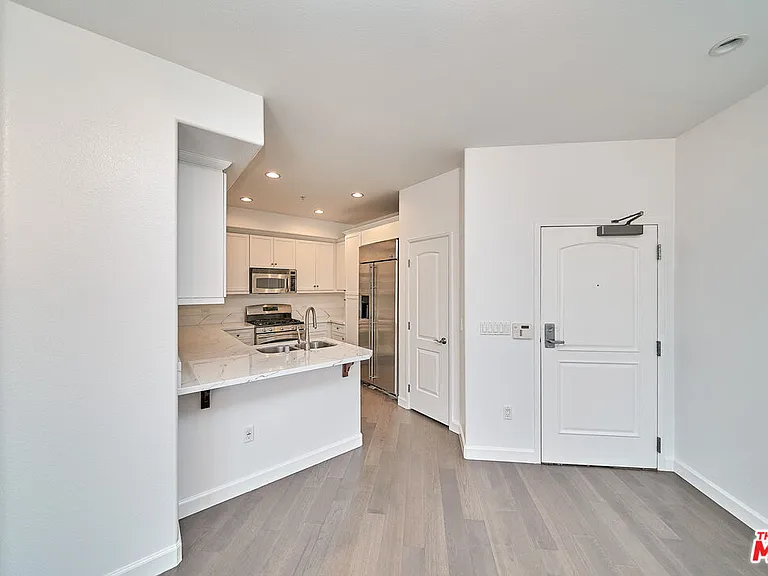629 Traction Ave #103 — Photo 12