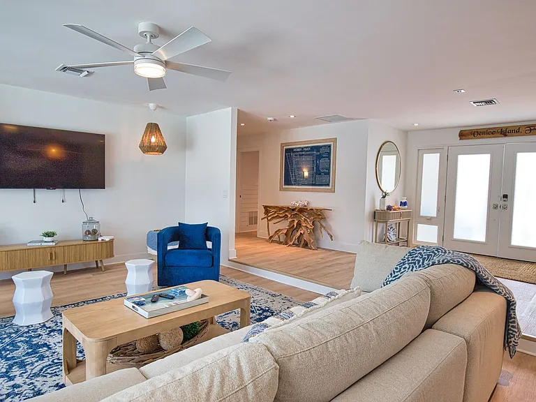 514 Everglades Dr — Photo 9